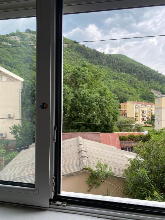 P&V Apartment Budva Exterior photo